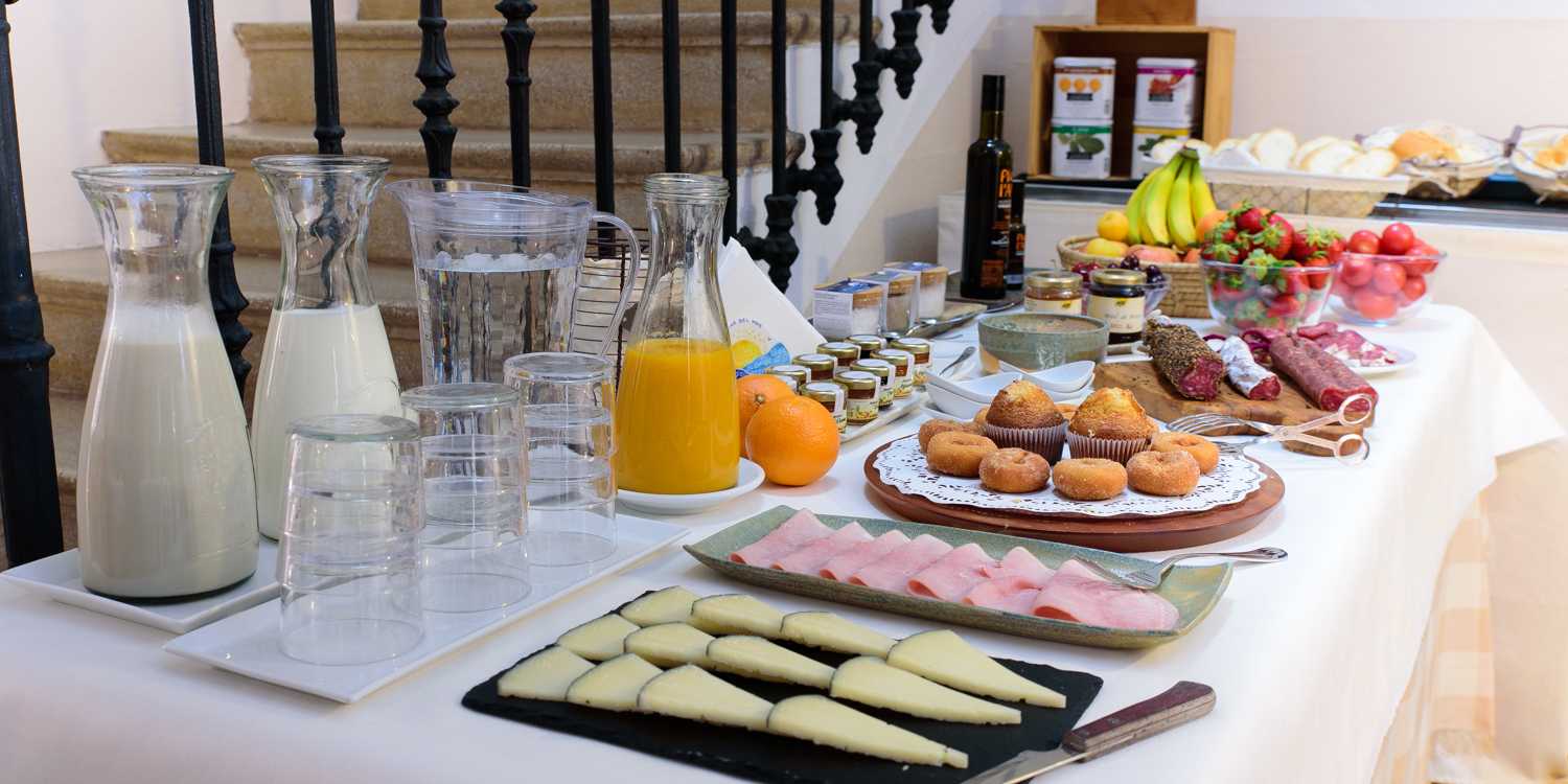 DESAYUNO BUFFET